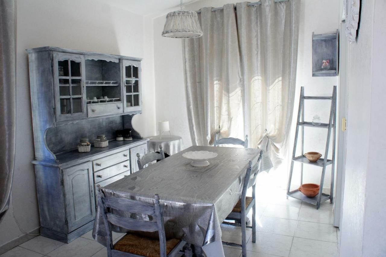 Bouganville Сан Леоне Екстериор снимка